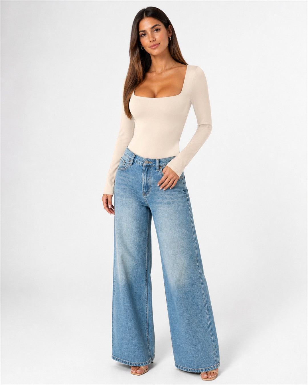 Modelo 1080x1350: 012-bodysuit-marron-slim-fit.jpg