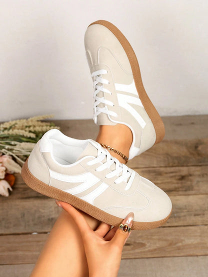 Zapatillas Vintage Estilo Alemán - Blancas