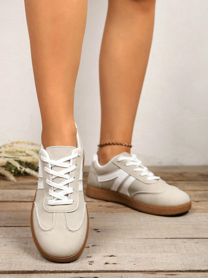 Zapatillas Vintage Estilo Alemán - Blancas