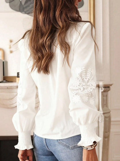 Camisa Floral Bordada - Blanca