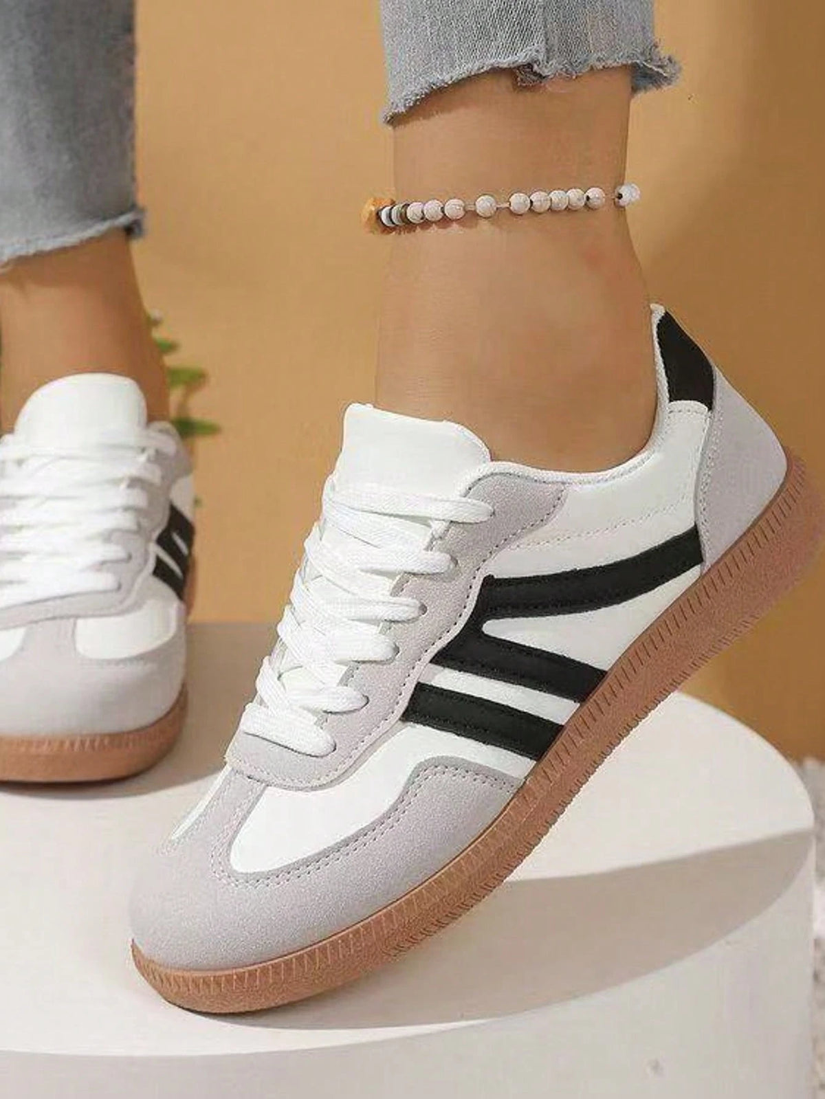 Zapatillas Color Block Con Cordones