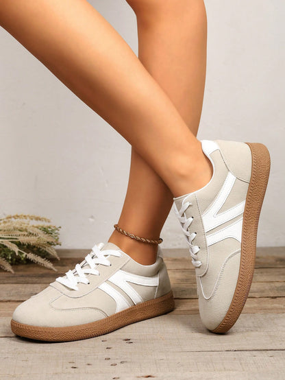 Zapatillas Vintage Estilo Alemán - Blancas