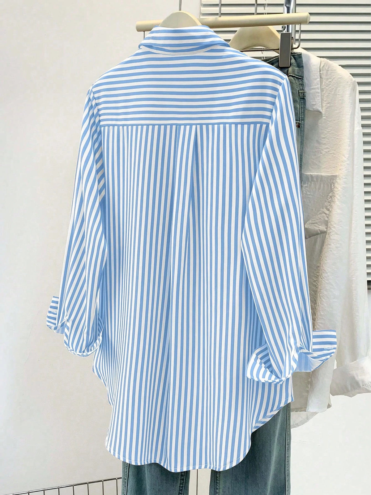 Blusa Rayada Cuello Puntiagudo